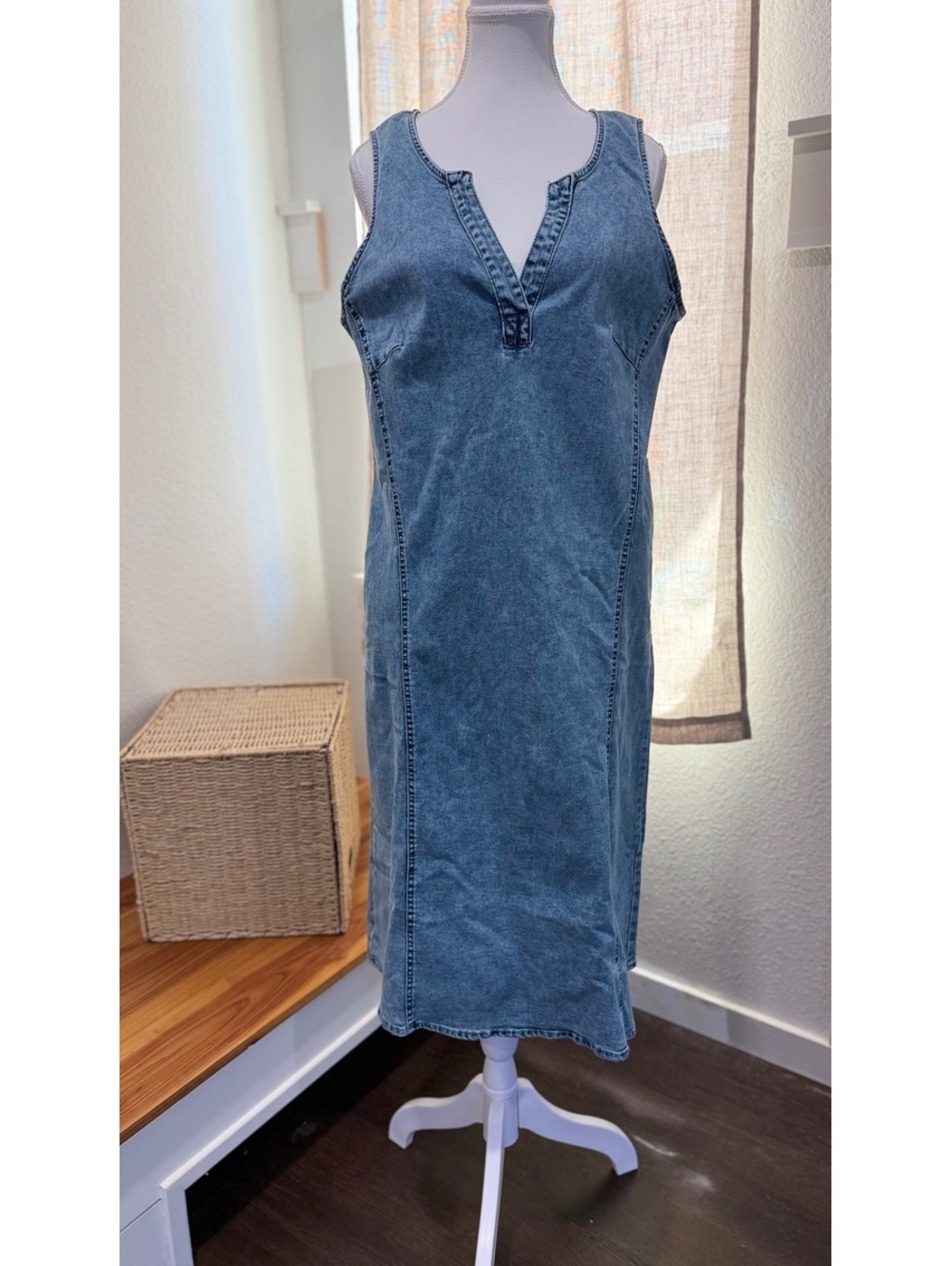 Chartou Denim Shift Dress – Size Large (NWT)